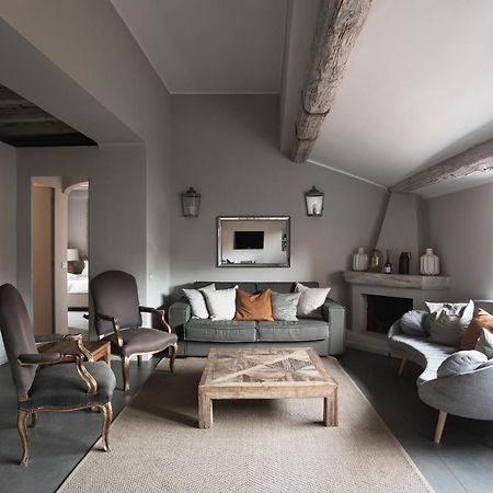 Charming Penthouse In Piazza Venezia With Terrace Appartement Rome Buitenkant foto