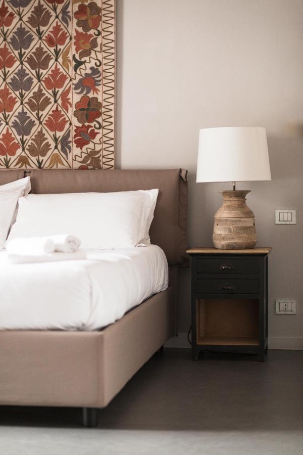 Charming Penthouse In Piazza Venezia With Terrace Appartement Rome Buitenkant foto